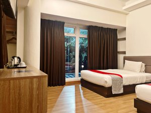 Room & Suite