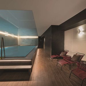 adina apartment hotel nuremburg pool