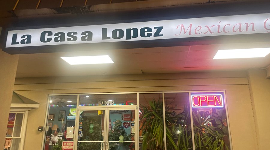 La Casa Lopez Mexican Grill
