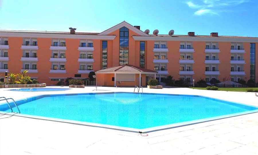PiscinaExteriorRivieraHotelCarcavelos