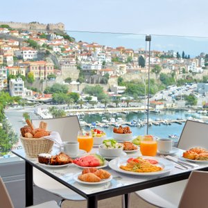 Breakfast/ View 