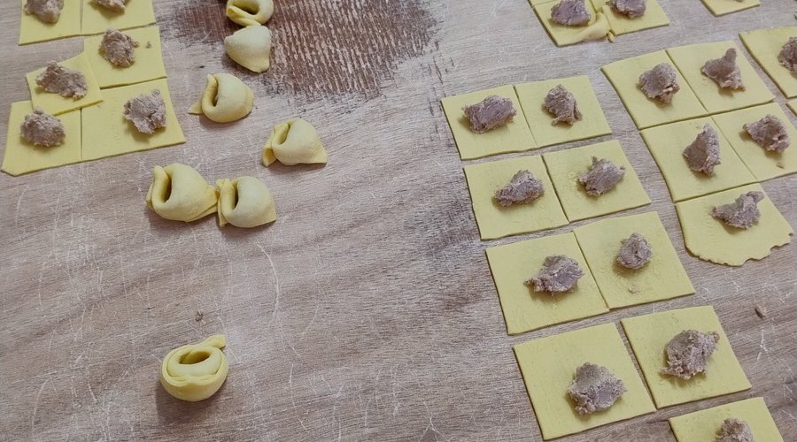 Cappelletti fatti a mano👠😋