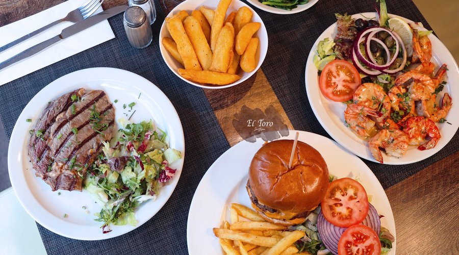 Argentinian Steaks, fresh Seafood, juicy beef burgers