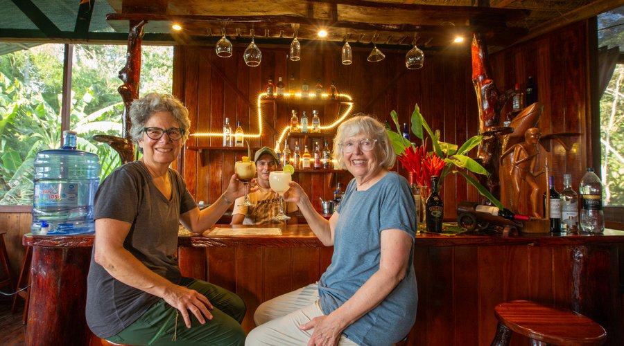 bar