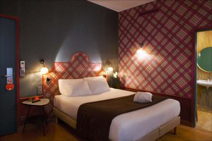 Room & Suite