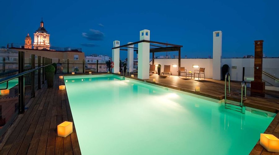 Rooftop with plunge pool