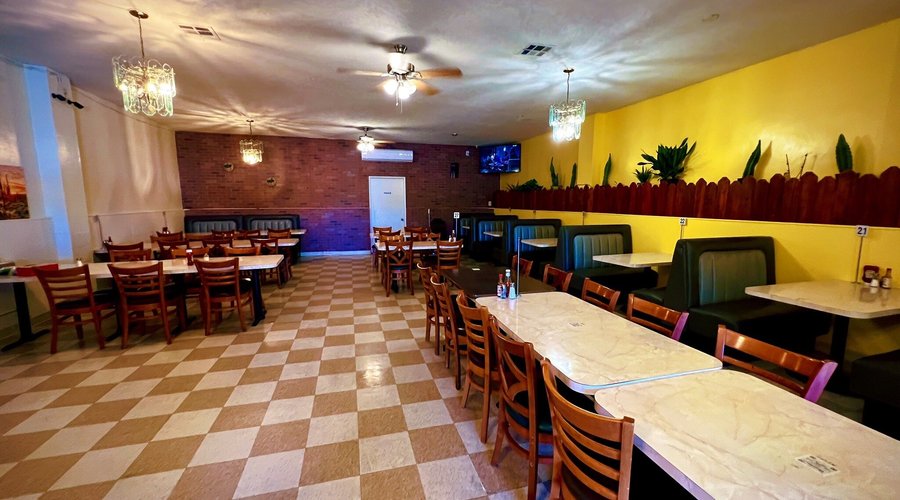 Maximilianos mexican food 