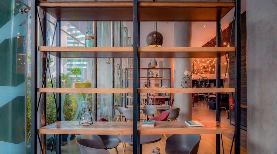 Hall / Restaurant