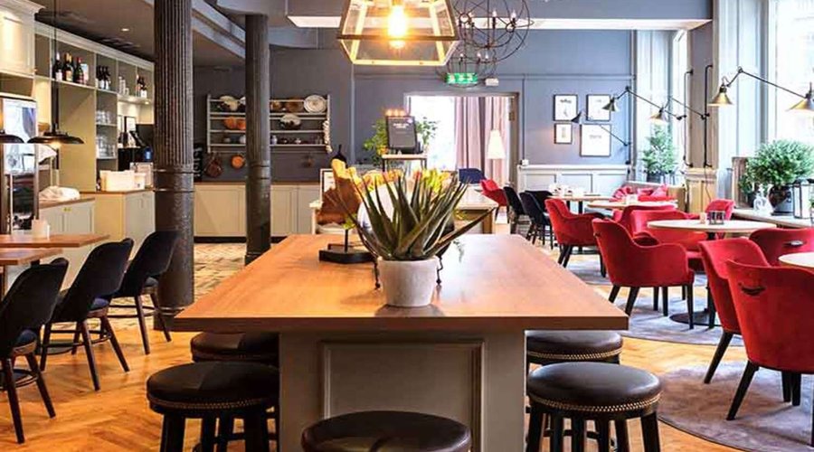 Breakfast area