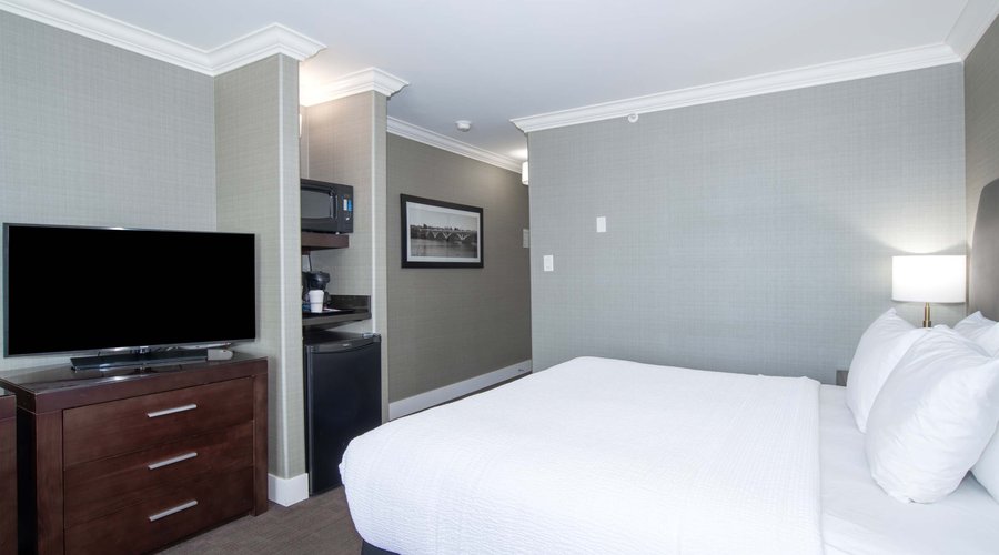 Standard Room, 1 King Bed