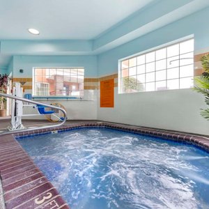 BW Tigard OR pool