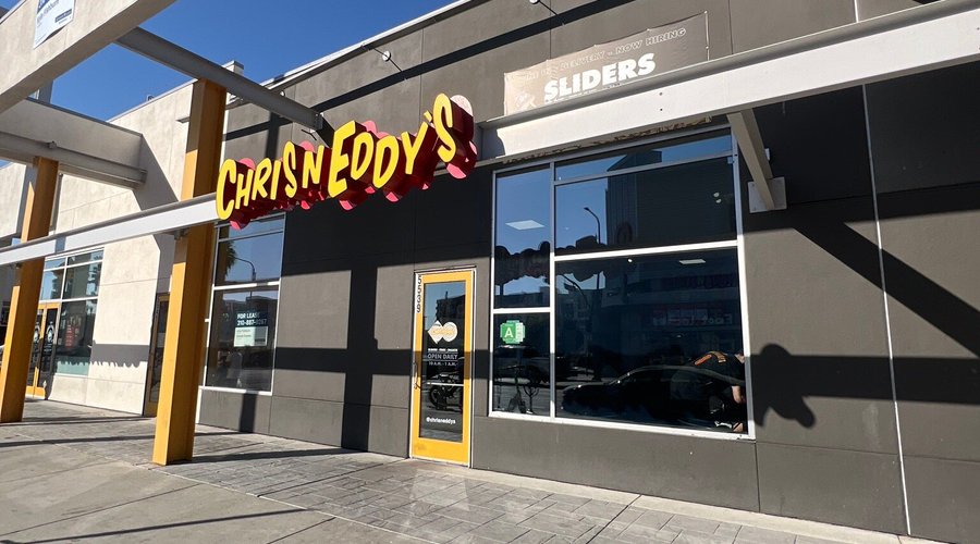 CHRIS N EDDYS, Los Angeles - Photos & Restaurant Reviews - Order Online Food Delivery - Tripadvisor