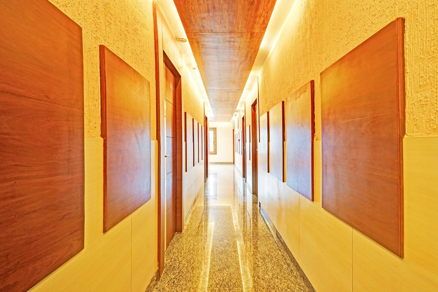 Super Townhouse Indiranagar Formerly Leela Park Domlur (벵갈루루) - 호텔 리뷰 & 가격 비교