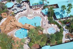 Pool & Beach