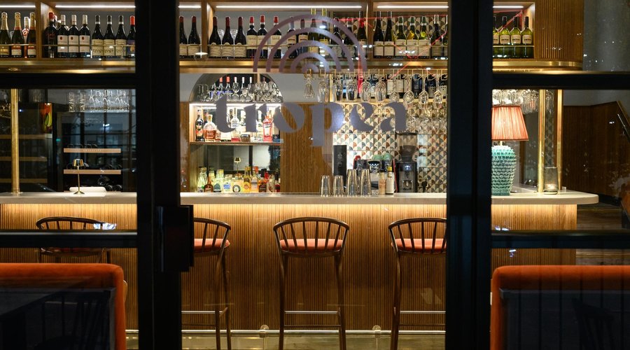 Bar Front
