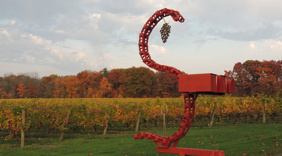 One of the red metal S shapes that Sue-Ann's father, Howard Staff, crafted to mark the property. 