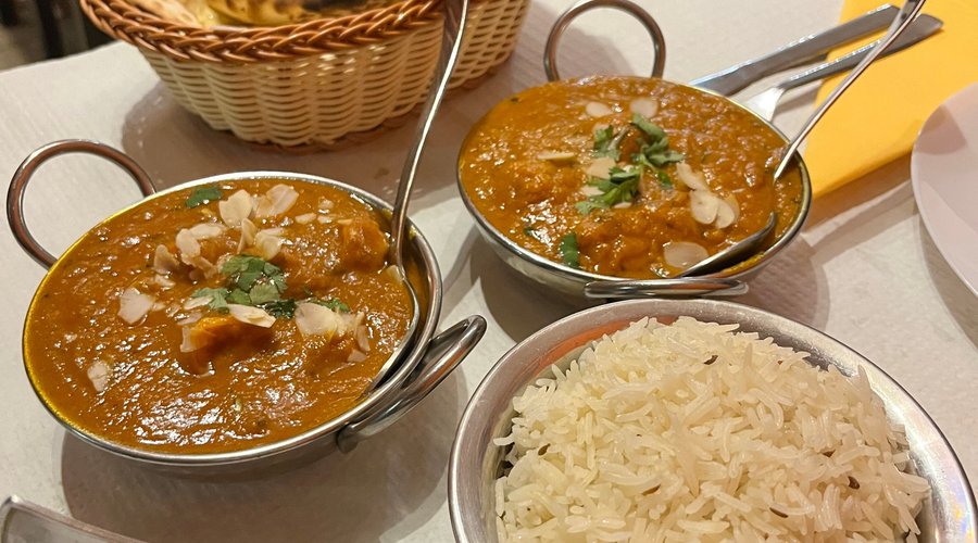 Cheese naan bread with prawn madras and rice