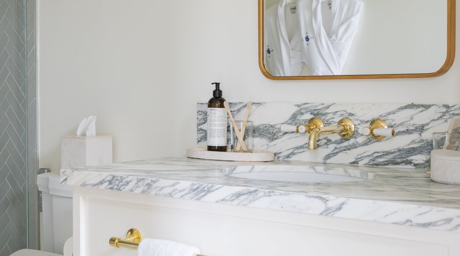 Portola Bath
