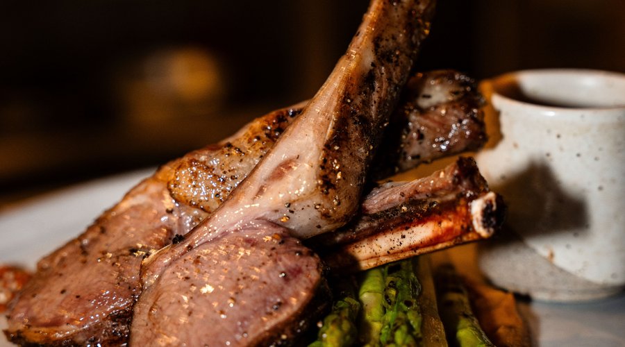 Akar Ubud Gastrobar & Restaurant 