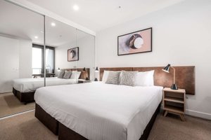Room & Suite