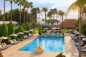 Pool & Beach