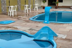 Piscina e praia