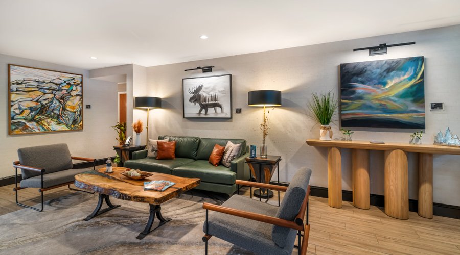 The Gallery of Maine Art is located throughout the hotel's public space of walls and halls featuring over 125 pieces from over 50 artists from across Maine, most of which are available for purchase as a unique memento of your own Maine experience.