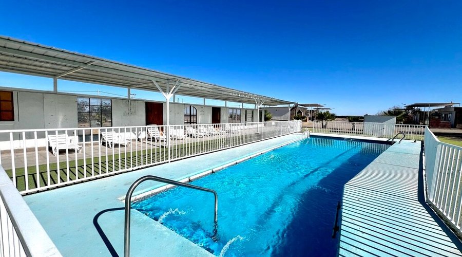 piscina hotel