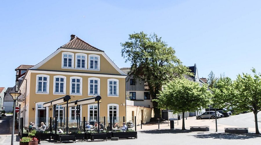 Karikatur Restaurant og Bar i Sønderborg Karikatur Restaurant og Bar i Sønderborg