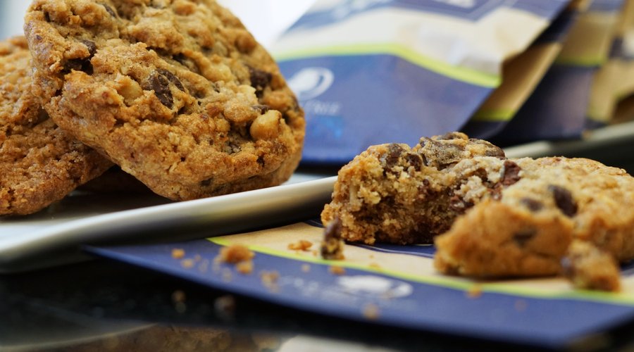 DoubleTree Chocolate Chip & Walnut Cookies