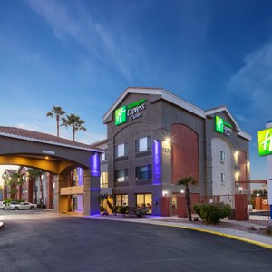 Welcome to Holiday Inn Express & Suites Tucson North-Marana!
