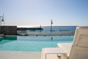 Piscina e praia