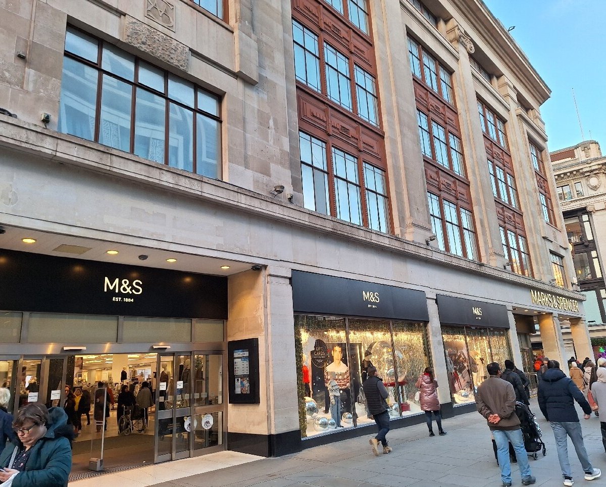 MARKS AND SPENCER: Tutto quello che c'è da sapere (2025)