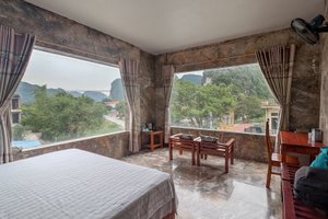 Khách du lịch