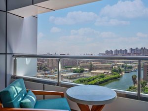 Room & Suite