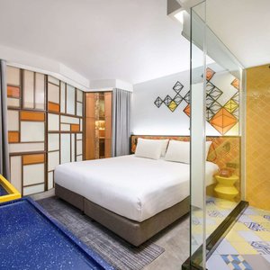 Guest room