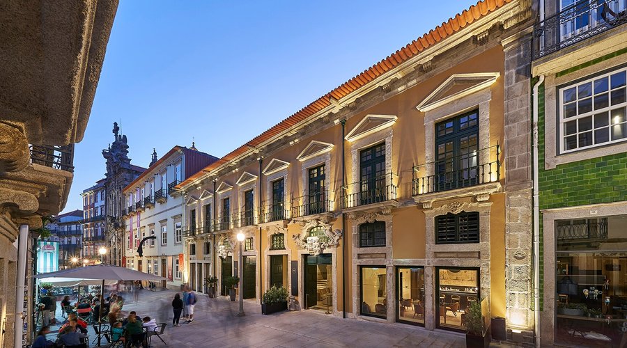 PortoBay Flores Hotel