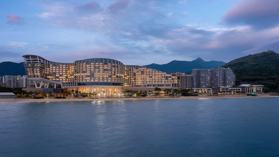 Hotel-Exteriors-Night-View