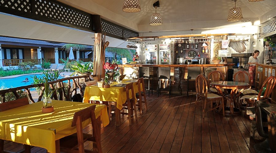 Restaurant @ White Villas Resort Hotel Siquijor