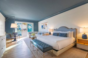 Room & Suite