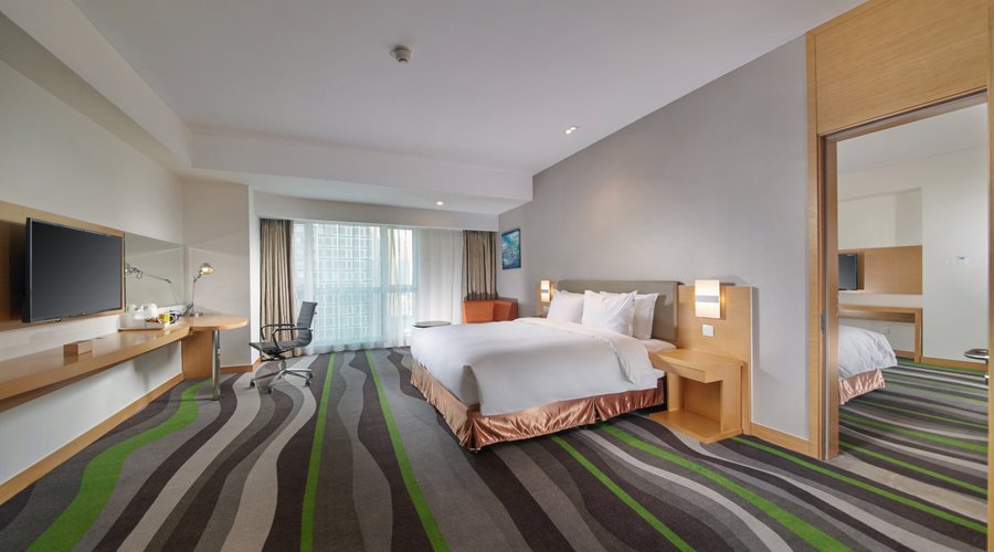 1 King Bed Superior Room