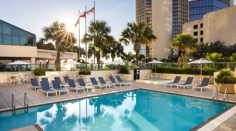 Outdoor Pool Deck