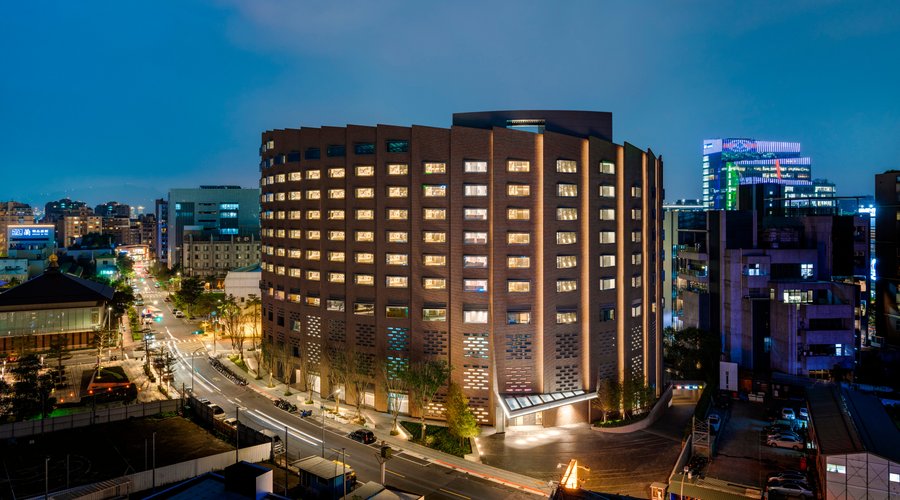 Hotel Exterior 