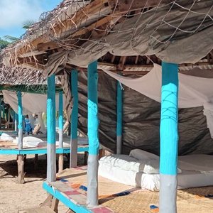 Mountainview traditional Beach Fales