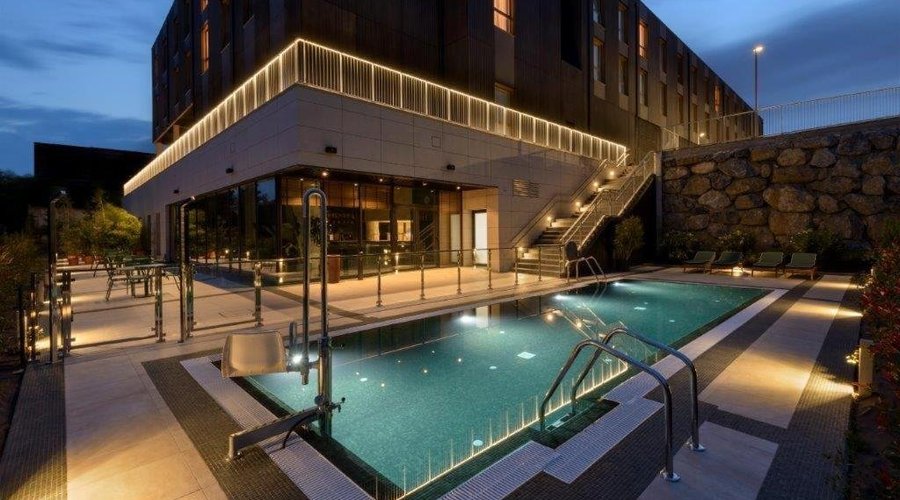 C10E13 Pool