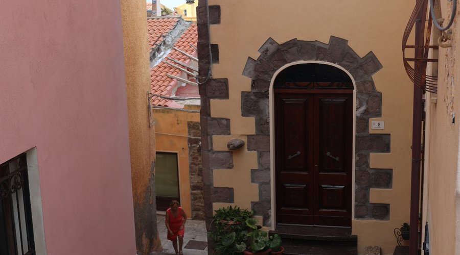 Castelsardo - scorcio da Via Lamarmora (Ss)