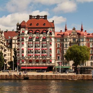 Hotel Diplomat Building