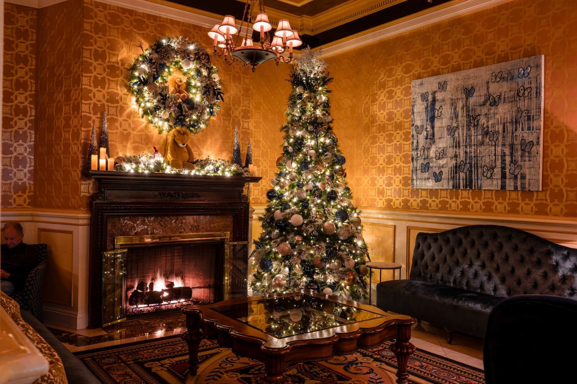 The Lenox Hotel by null