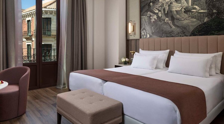 nHC Victoria SuperiorBedroom