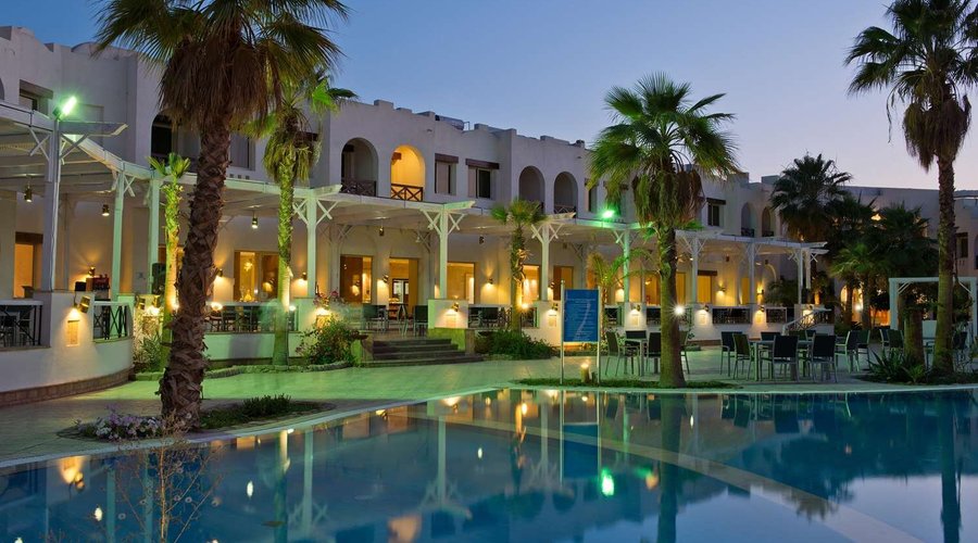 Pool - outdoor